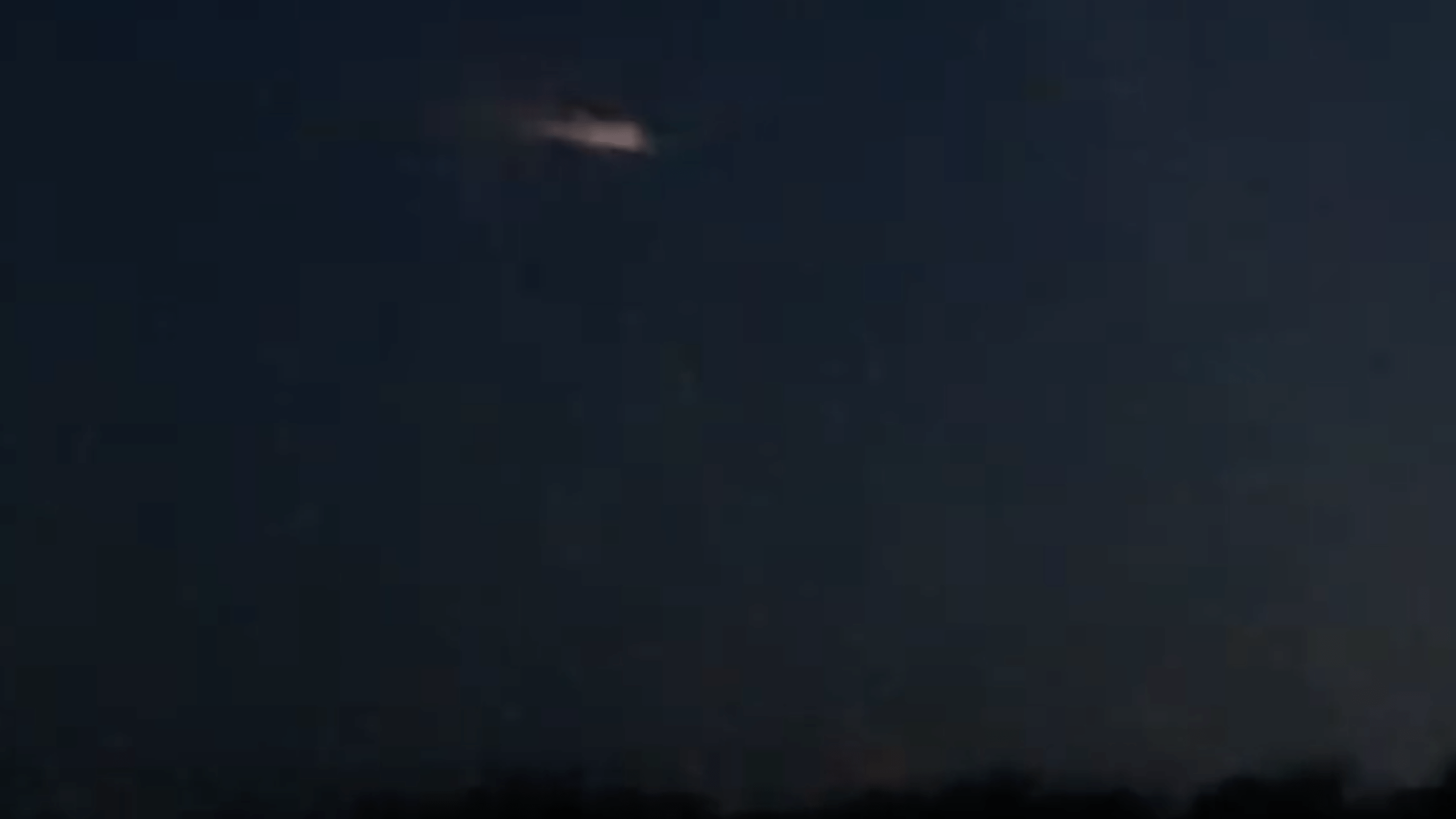 Meteorito cayendo en Arroyo de San Serván