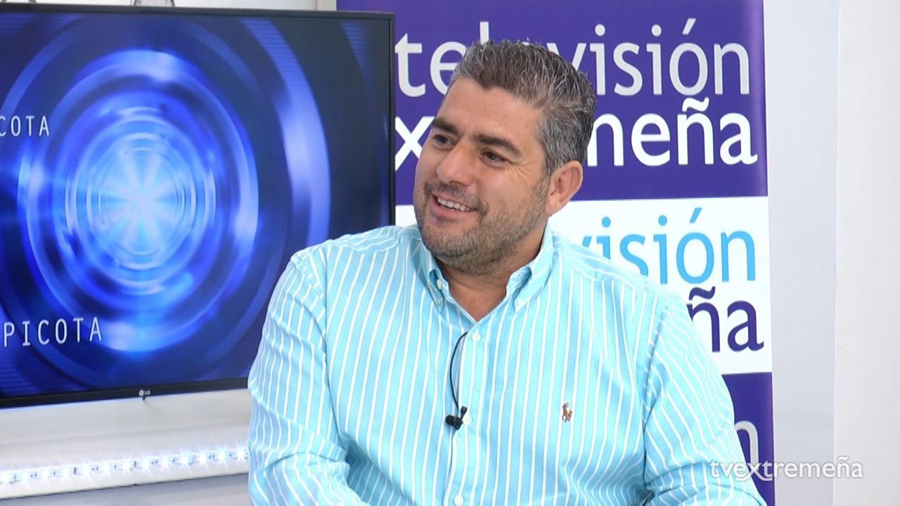 CARLOS LOBO
