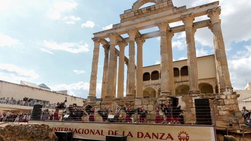 TEMPLO DE DIANA DIA INTERNACIONAL DE LA DANZA