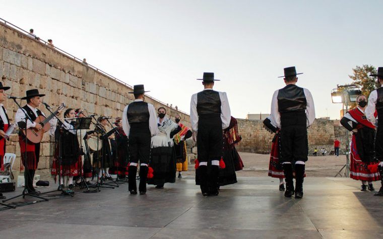 GRUPO FOLCLORE LA ANTIGUA