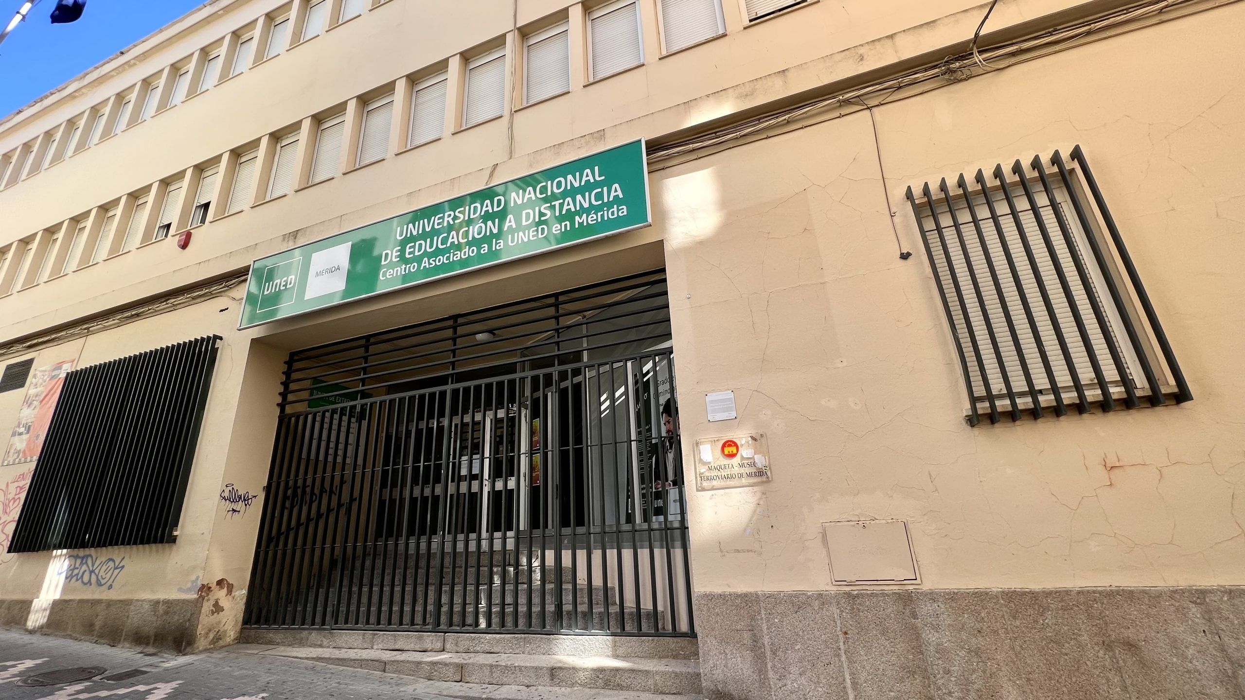 UNED