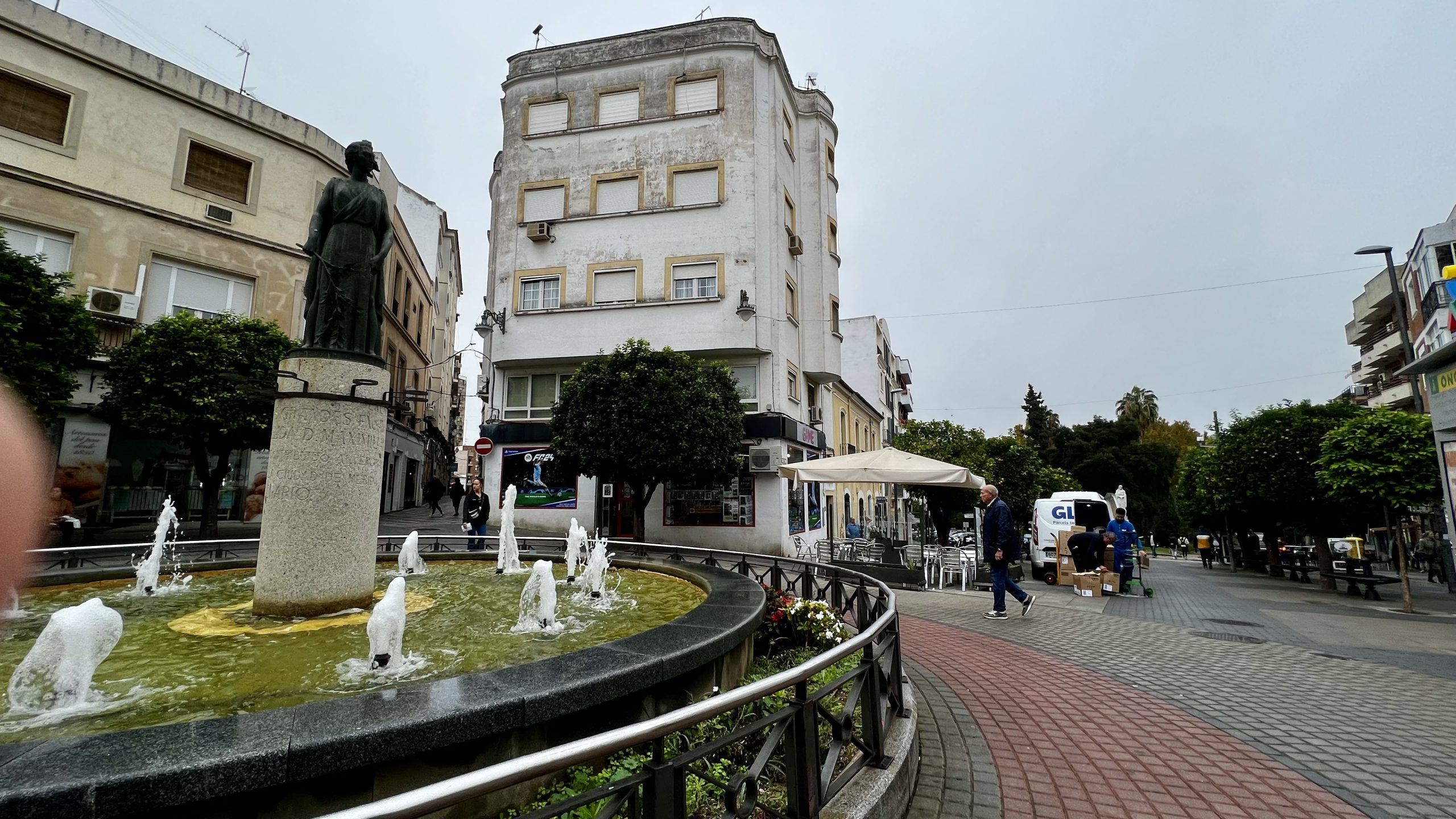 Puerta de la Villa nublado