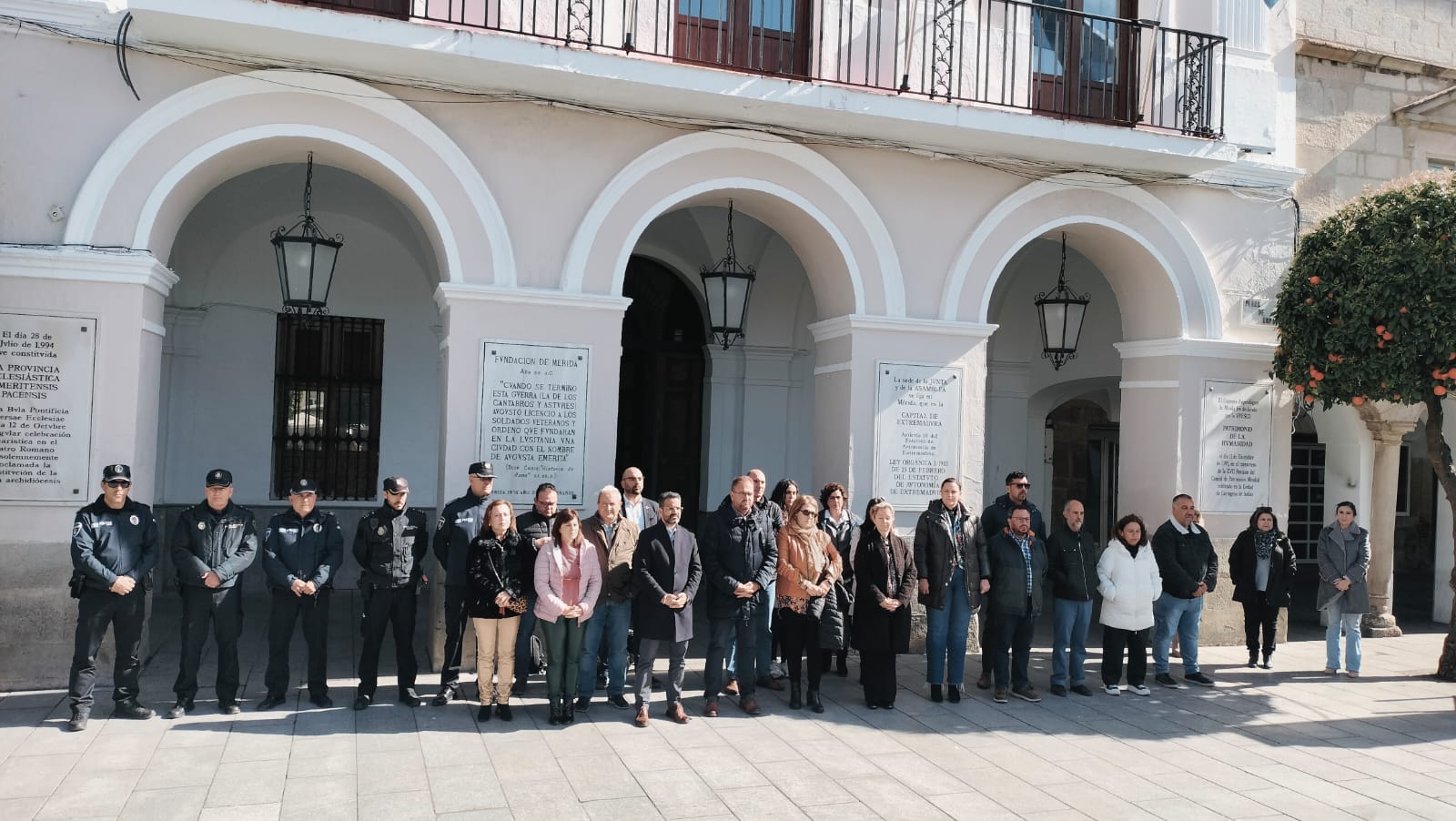 26-02-24 MINUTO DE SILENCIO VICTIMAS INCENDIO VALENCIA
