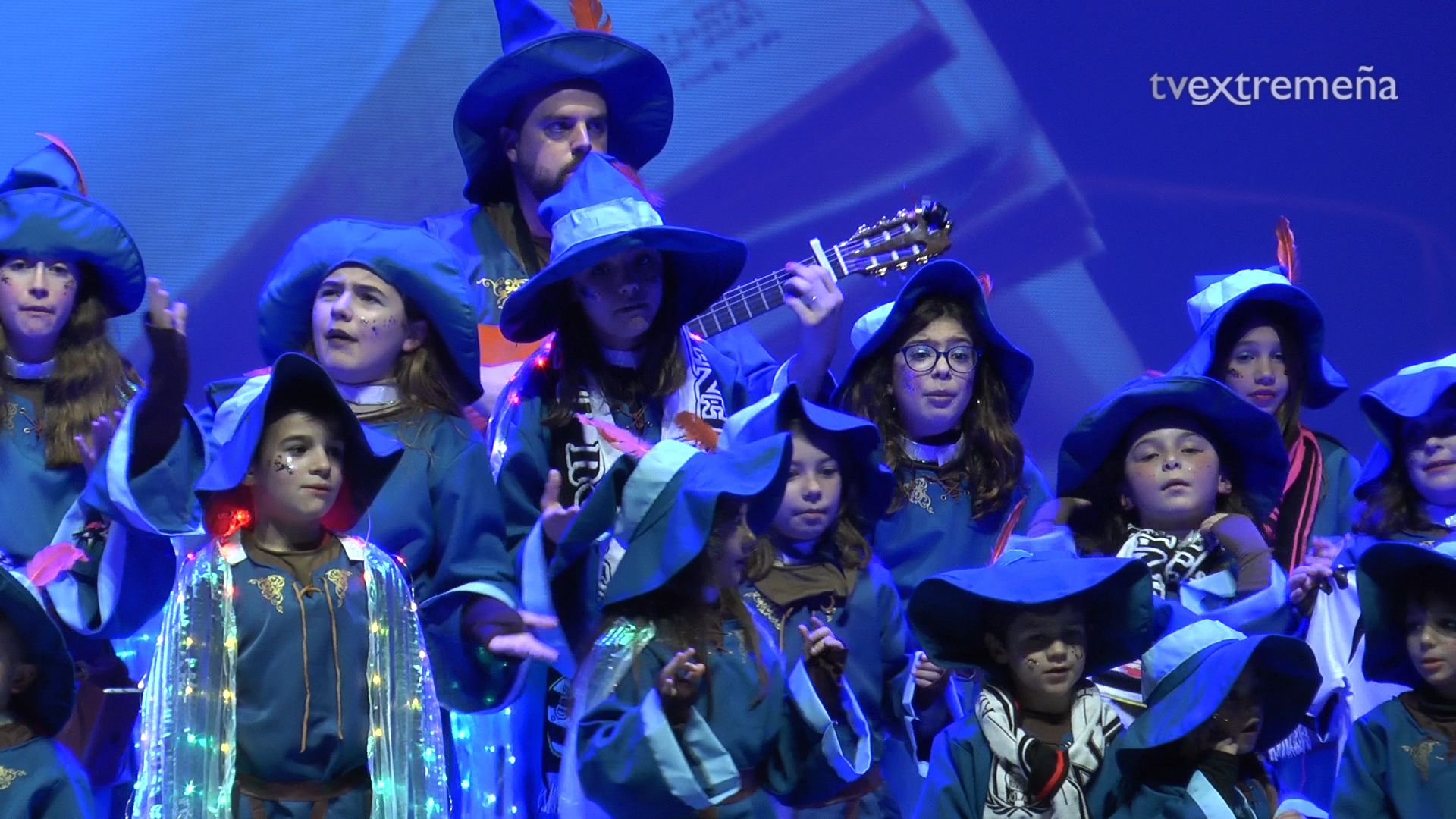 AGRUPACION INFANTIL CARNAVAL LOS DESIGUALES.