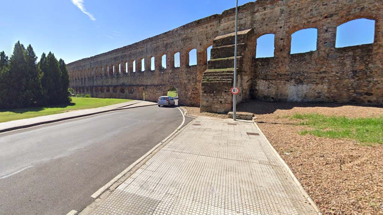 PASO INFERIOR ACUEDUCTO DE SAN LAZARO