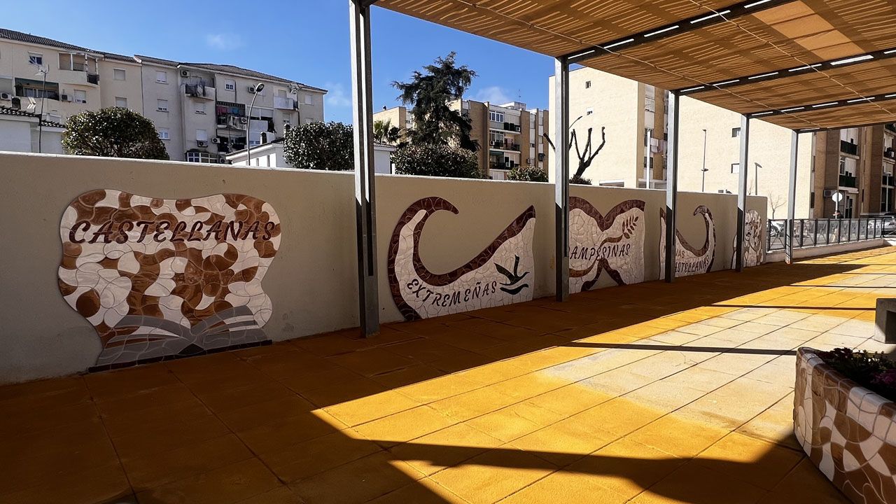 PLAZA GABRIEL Y GALAN REMODELADA