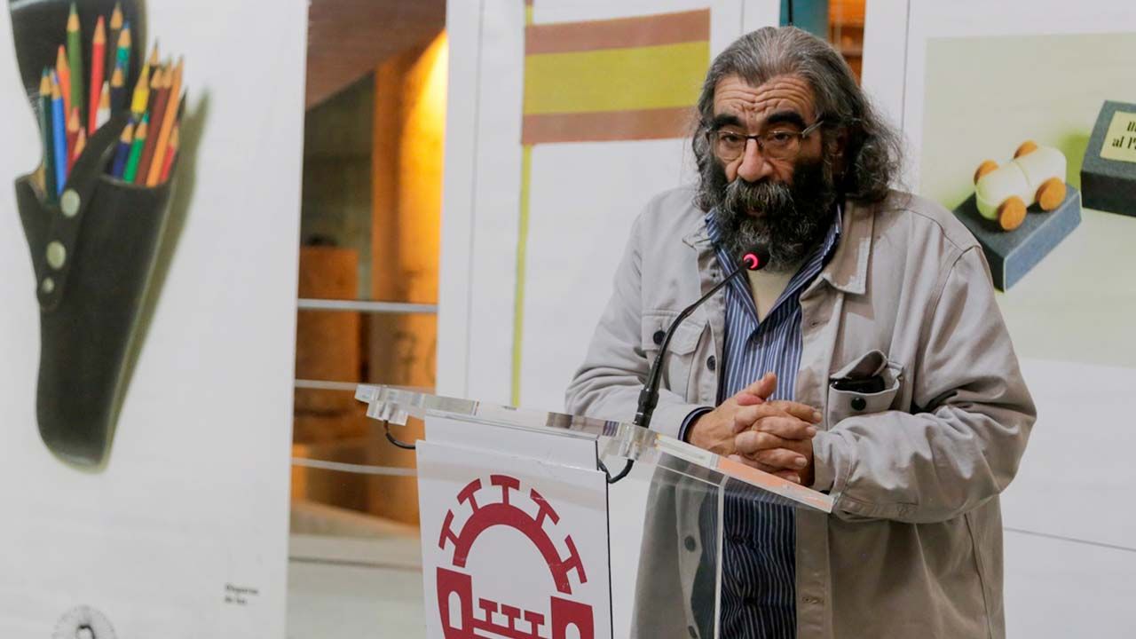 POETA ANTONIO GOMEZ