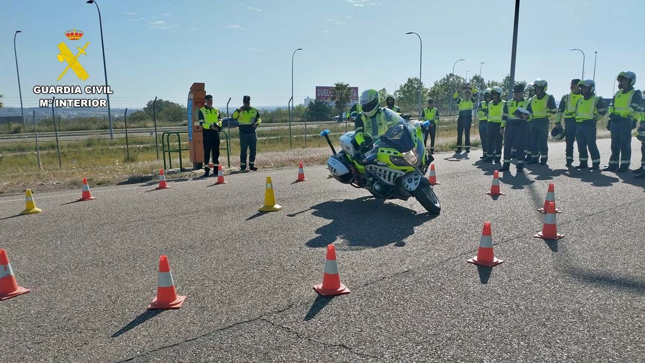 ESCUELA DE TRAFICO DE MERIDA PRUEBAS CONDUCCION