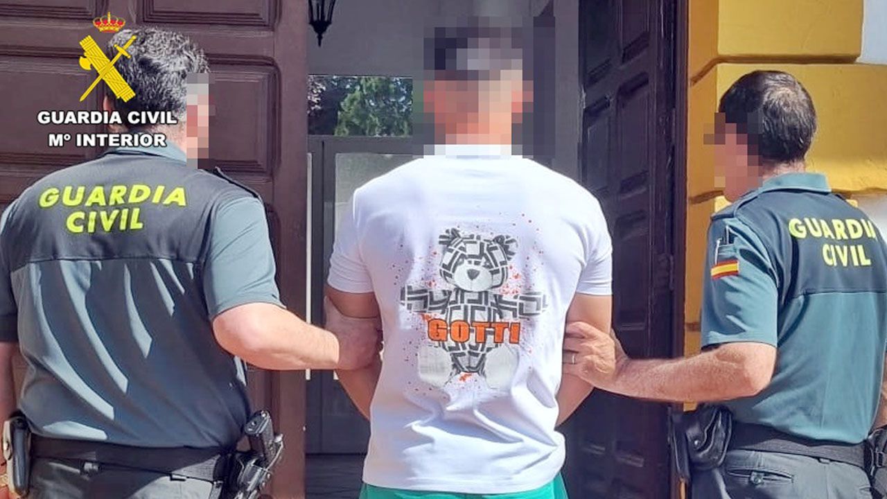 GUARDIA CIVIL DETENIDO ACEUCHAL