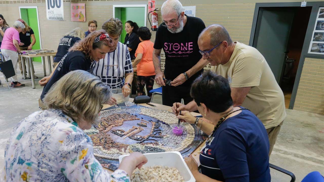 MAYORES ELABORACION DE MOSAICO MEDUSA