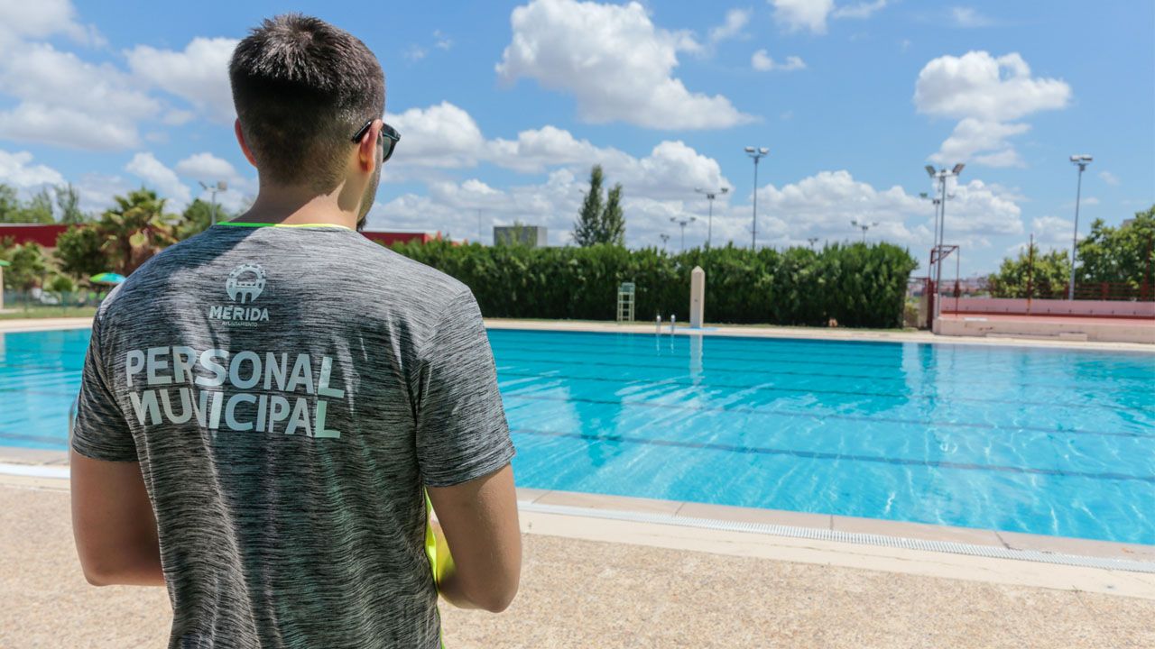 SOCORRISTAS PISCINA 2