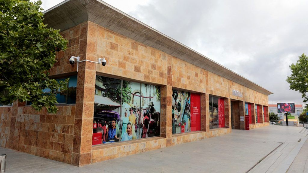 MUSEO ABIERTO DE MERIDA CENTRO DE INTERPRETACION COSTUMBRES ROMANAS FACHADA