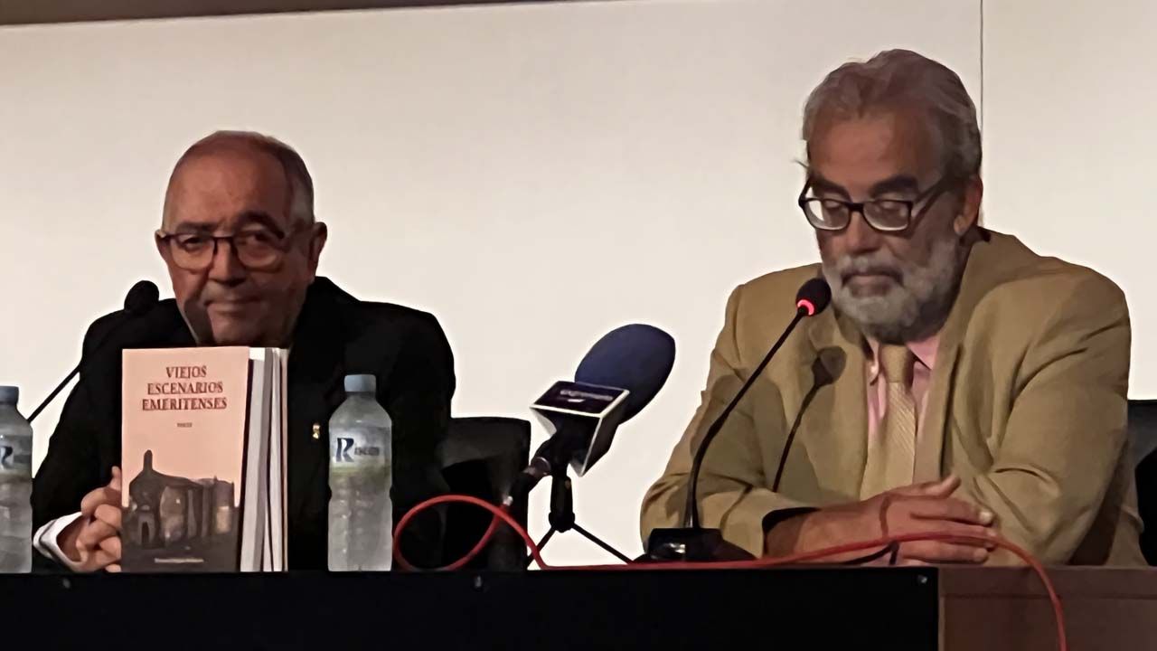 PRESENTACION LIBRO FERNANDO DELGADO