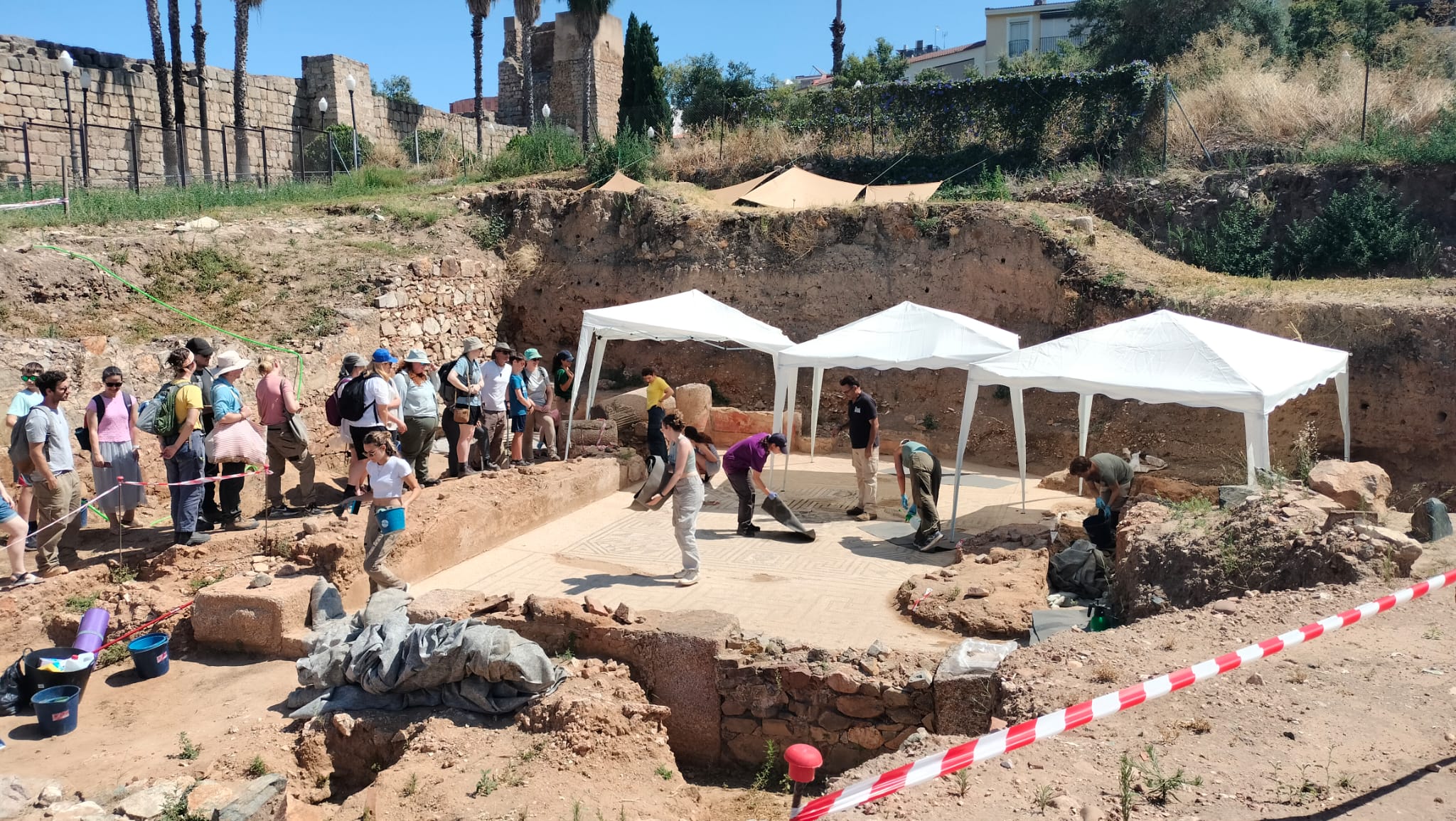 Yacimiento de Huerta de Otero arqueologos