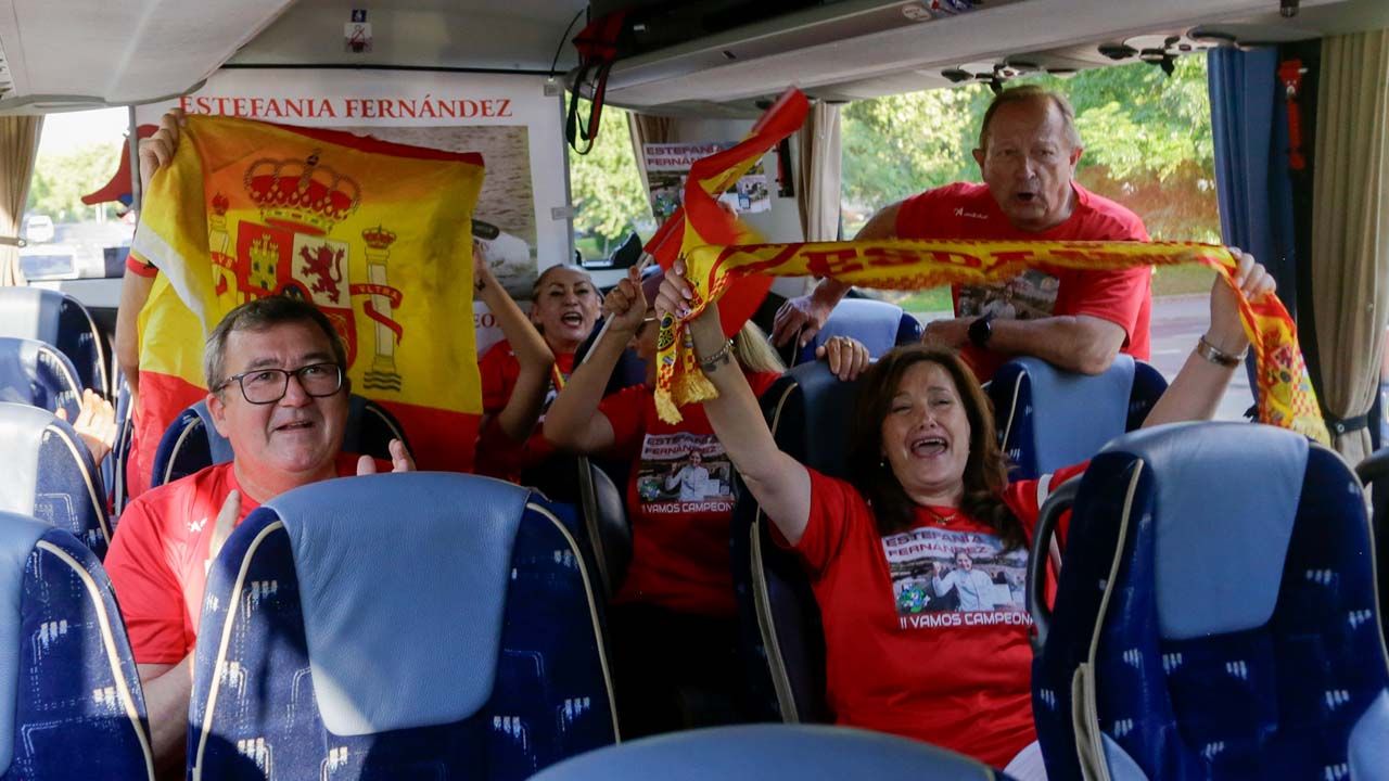 AUTOBUS ESTEFANIA FERNANDEZ VIAJE OLIMPIADA PARIS 2