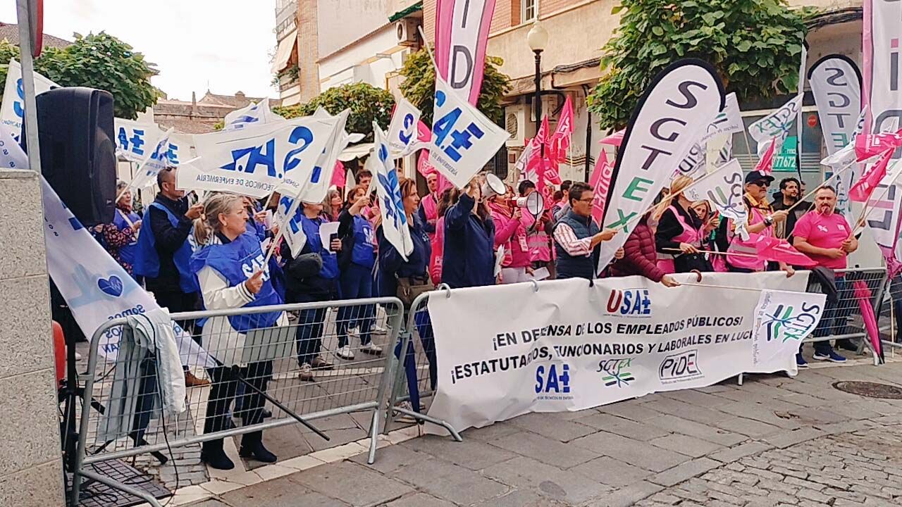 09-10-24 Concentración sindicatos públicos Asamblea