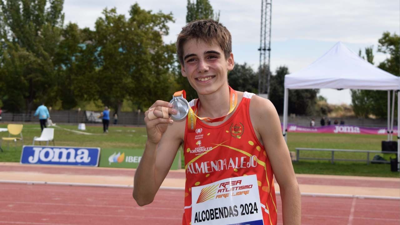 ALBERTO CARDEÑOSA ATLETA EMERITENSE MEDALLA DE PLATA EN ALCOBENDAS