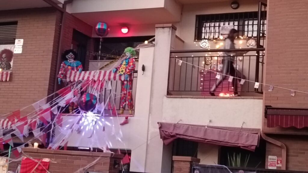 Vivienda decorada Halloween El Prado 1