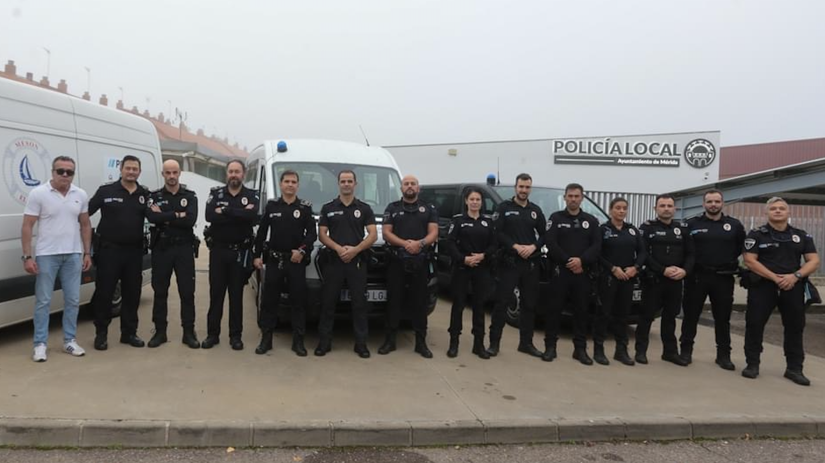 Policía Local viajando a Mérida