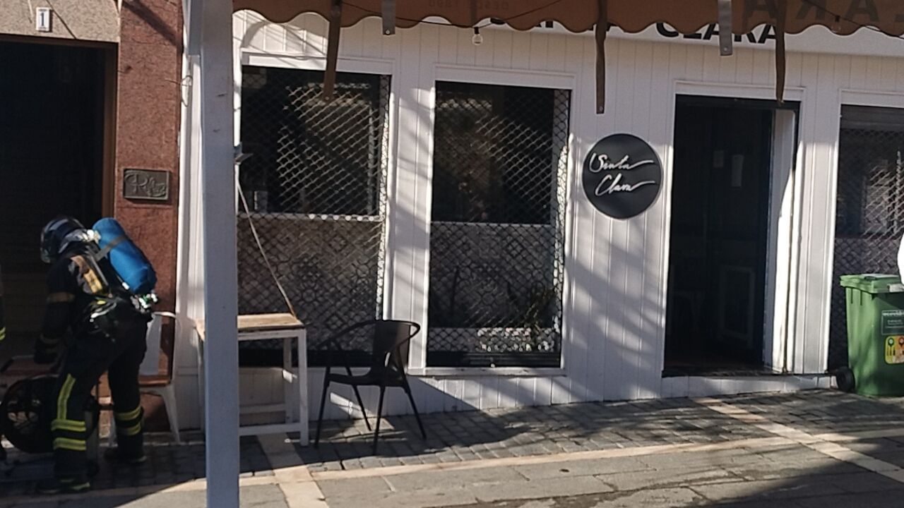 Incendio en local plaza de Santa Clara