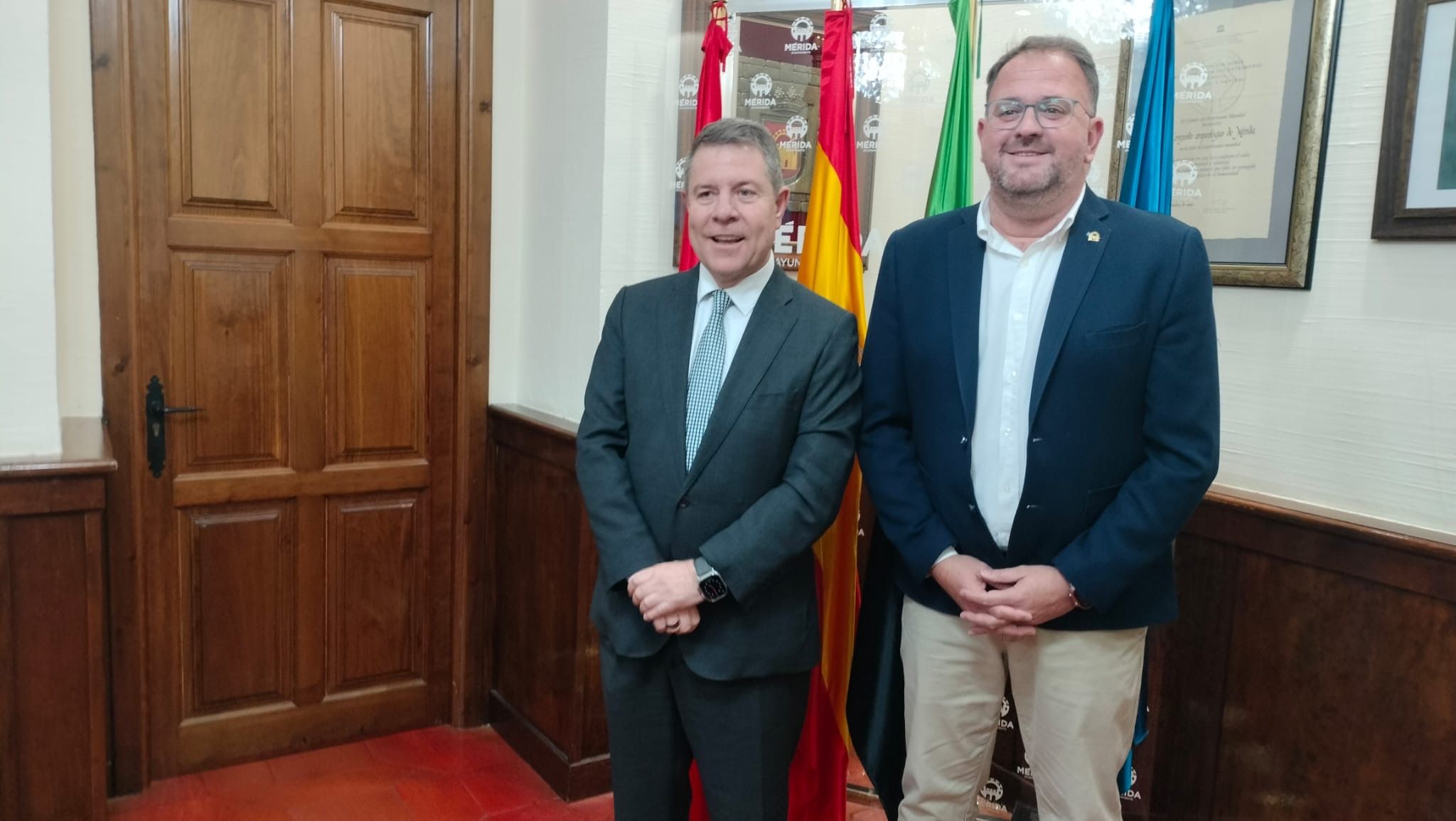 ALCALDE MERIDA Y PRESIDENTE CASTILLA-LA MANCHA EMILIANO GARCIA-PAGE 2