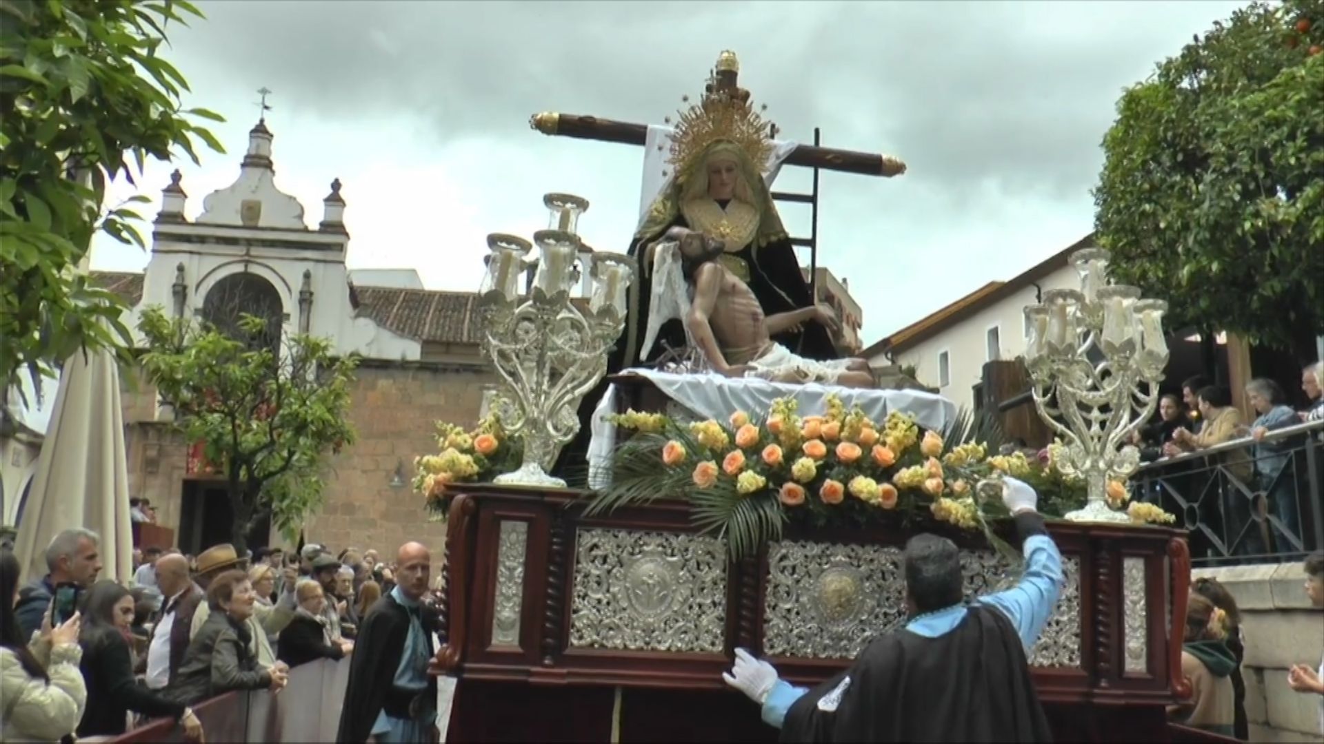 ANGUSTIAS FERROVIARIOS POR CARRERA OFICIAL