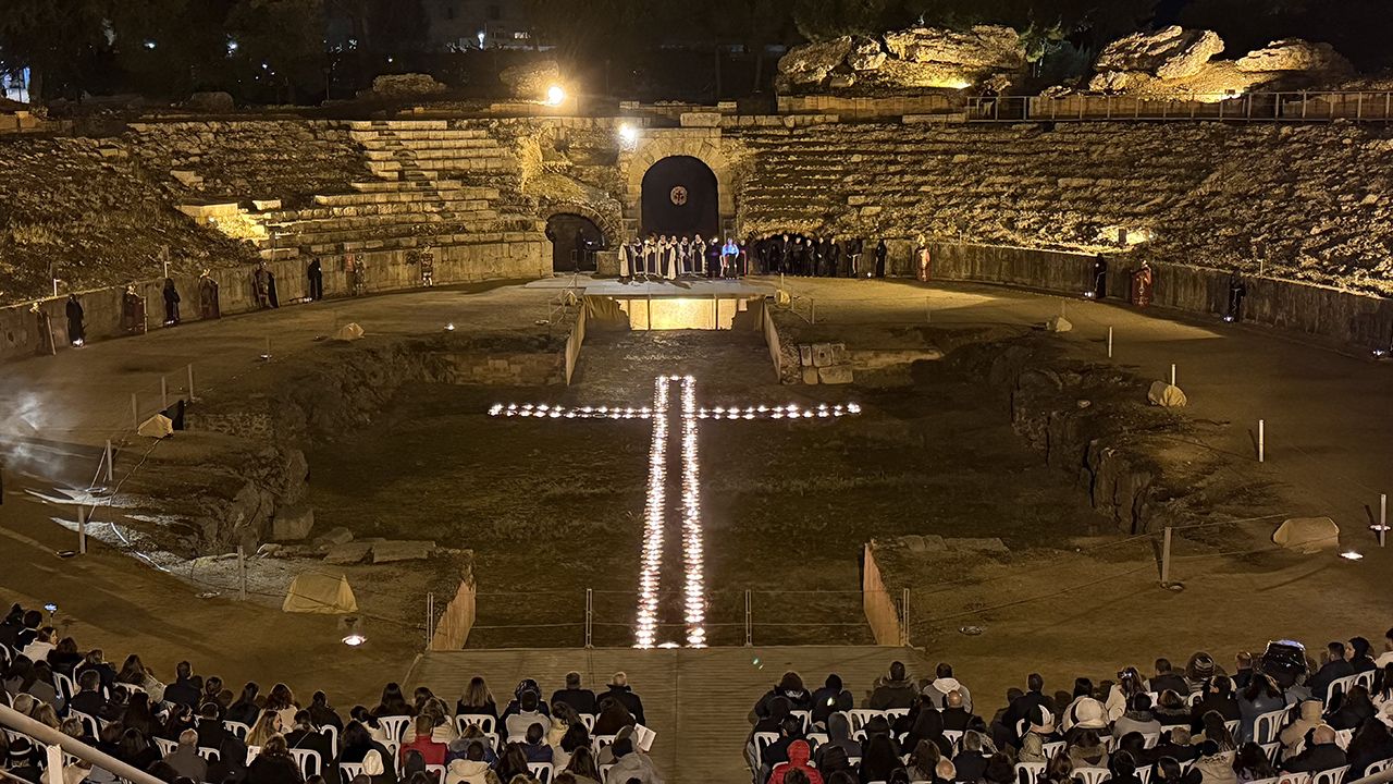 VIA CRUCIS 2025