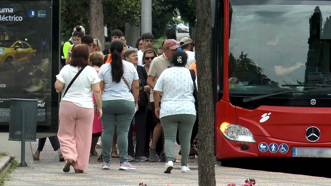 AUTOBUS URBANO PASEO DE ROMA 2