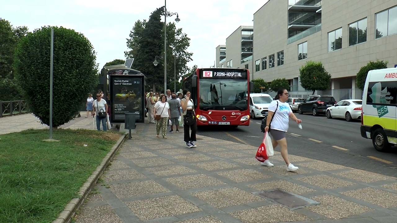 AUTOBUS URBANO PASEO DE ROMA 4
