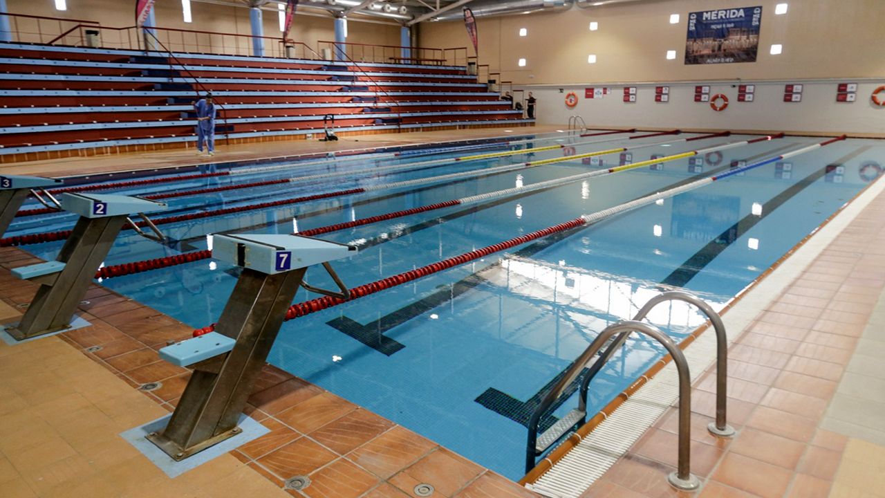 PISCINA CLIMATIZADA LA ARGENTINA 2