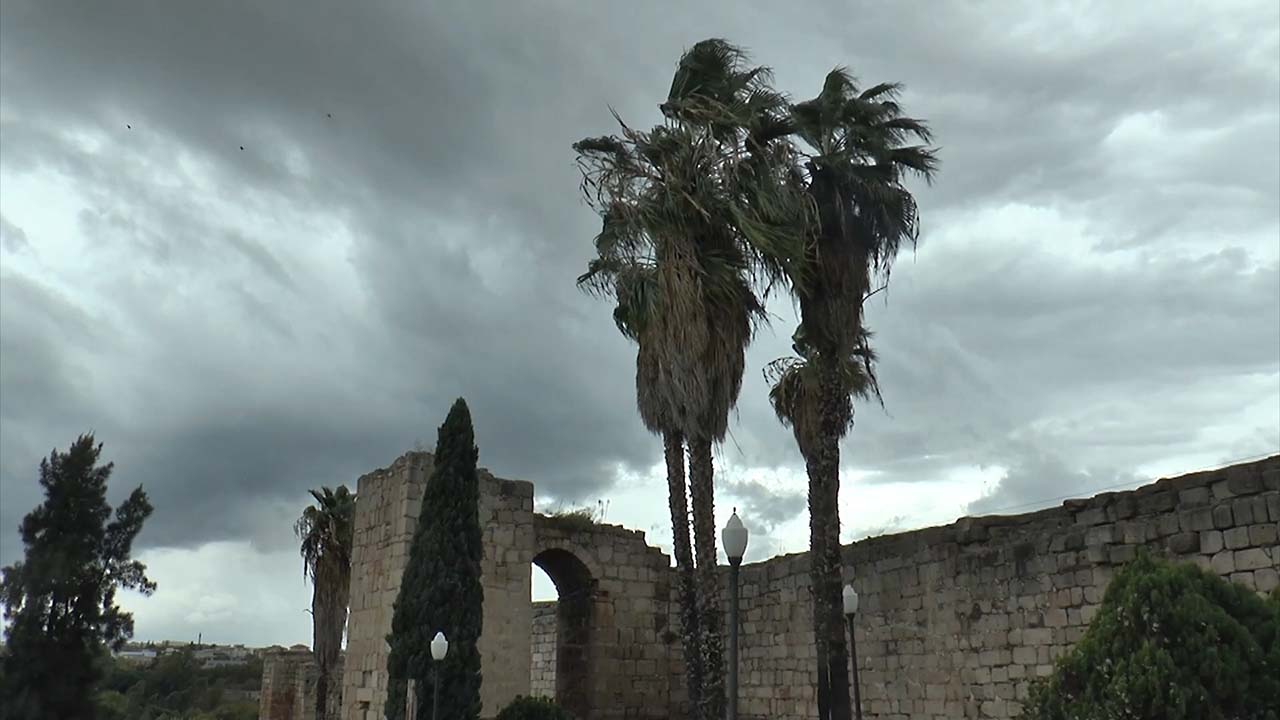 ALCAZABA ARABE VIENTO