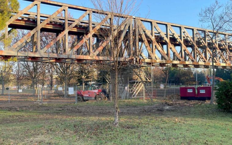 PUENTE DE HIERRO MAQUINA 2