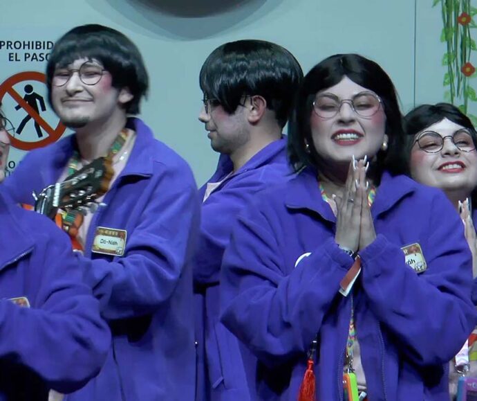 CARNAVAL S2.4 LAS FANATICAS 1