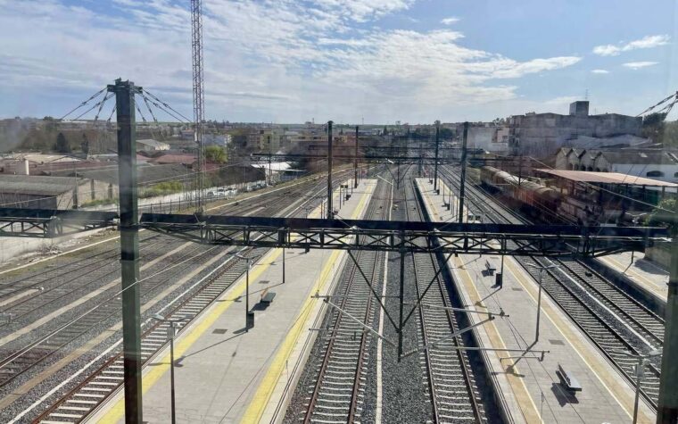 ESTACION DE TREN FERROCARRIL MERIDA PLAYA DE VIAS 1