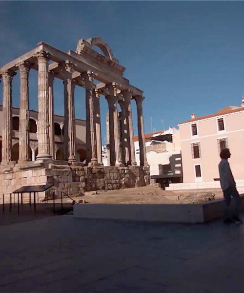 TEMPLO DE DIANA CON PASEANTES