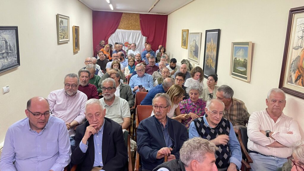 CONFERENCIA LICEO MIGUEL ALBA POZOS DE LA NIEVE PUBLICO