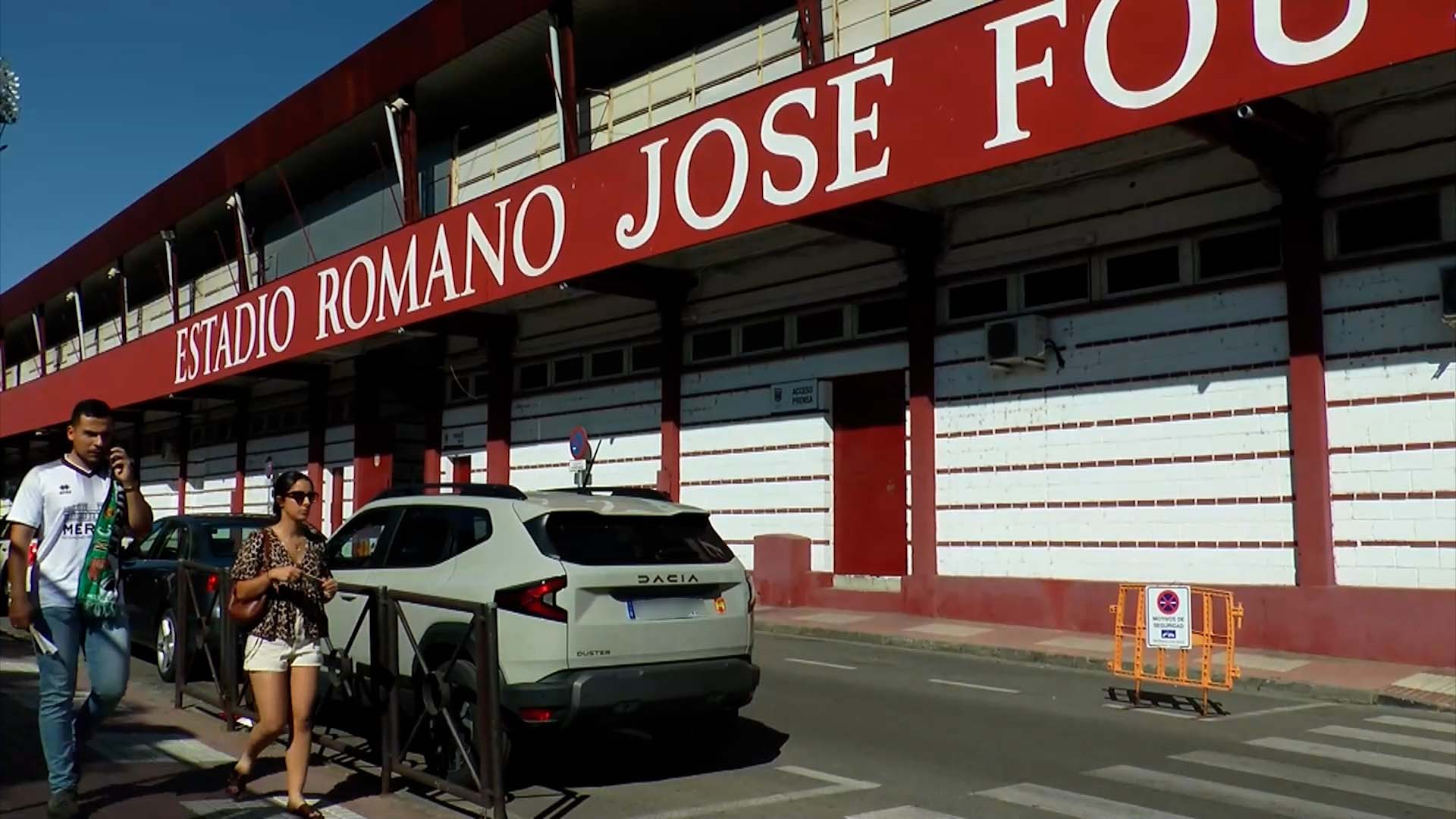 ESTADIO ROMANO FACHADA 1