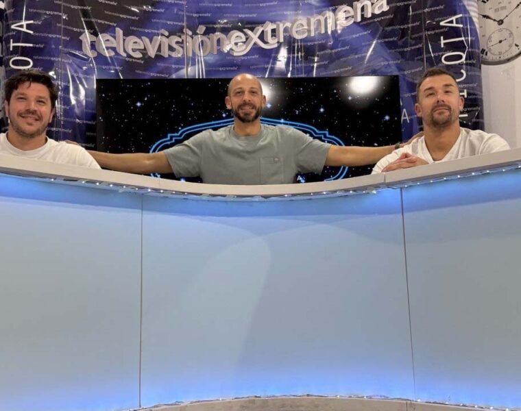 EXJUGADORES DEL MERIDA JAVI CHINO, PACO AGUZA CON ANGEL BRIZ 2