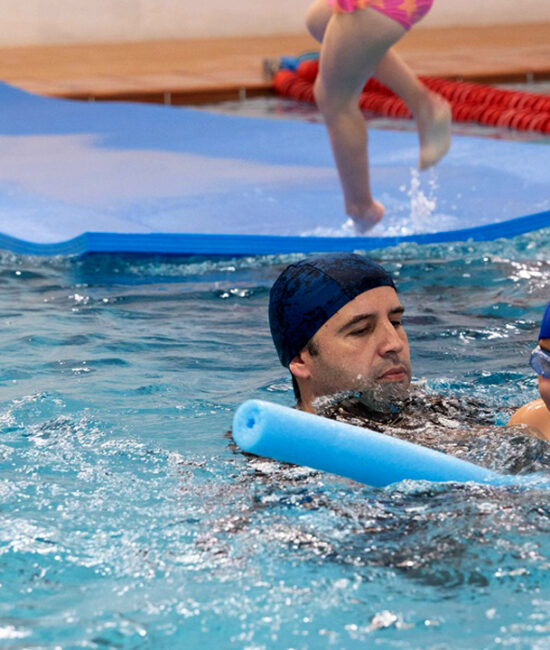 NATACION PEQUEÑOS COCODRILOS