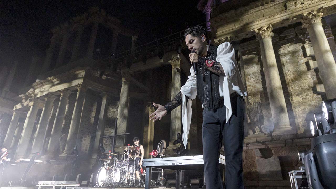 STONE SILOE EN EL TEATRO ROMANO