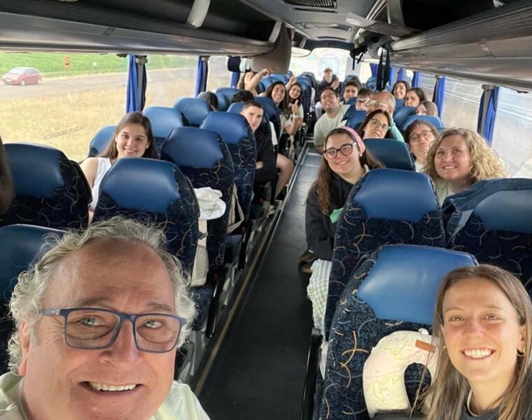 VIAJE DE JOVENES DE MERIDA PARA VER AL PAPA CON RAFAEL NAVARRETE