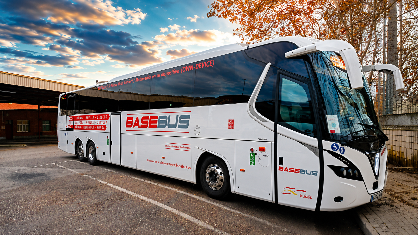 AUTOBUS BASE BUS LINEA MERIDA-SEVILLA.jpg