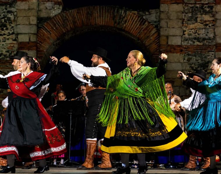 FESTIVAL FOLKLORICO LA ANTIGUA 1