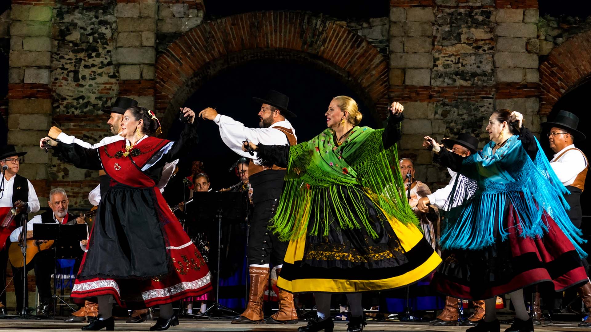 FESTIVAL FOLKLORICO LA ANTIGUA 1