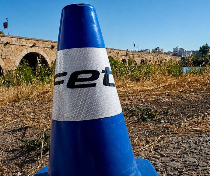 TRIATLON MERIDA 1 PUENTE ROMANO CON CONO