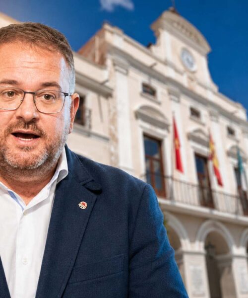 OSUNA CON AYUNTAMIENTO DE FONDO