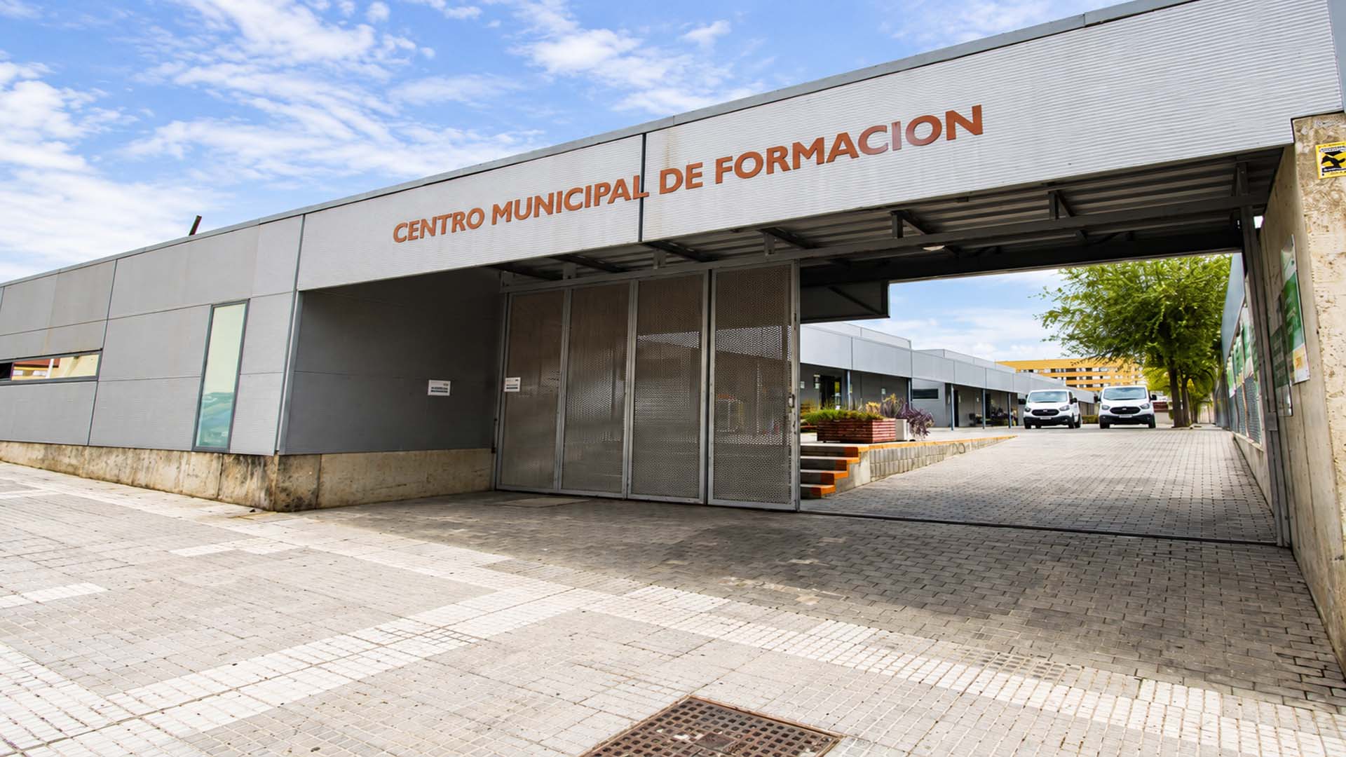 ESCUELA MUNICIPAL DE FORMACION BARRAECA