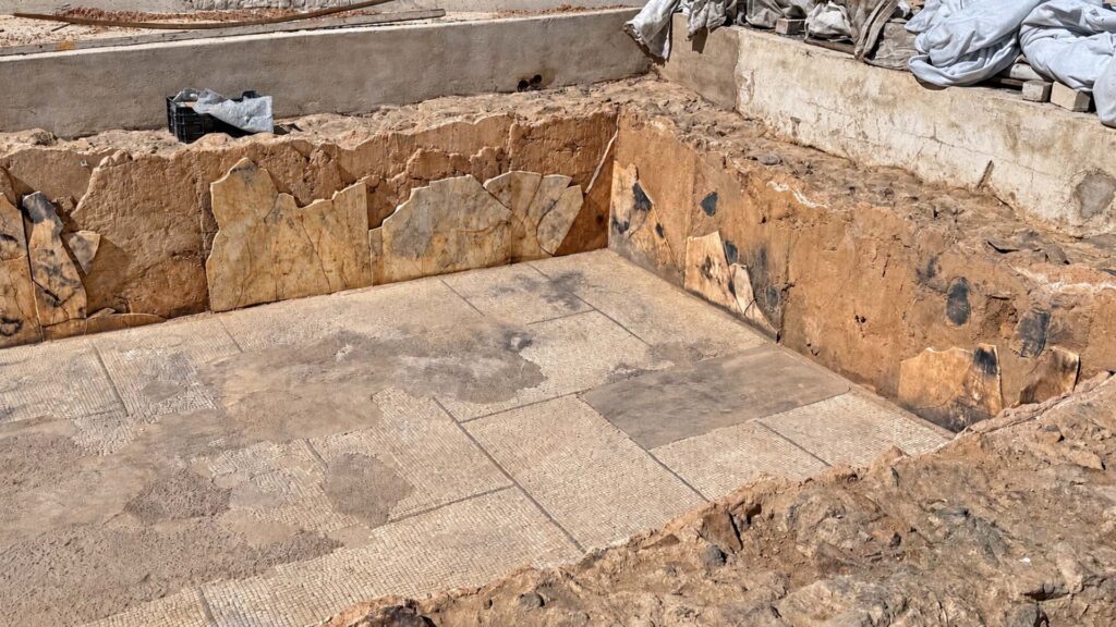 EXCAVACIONES PLAZA DE SANTA EULALIA 1