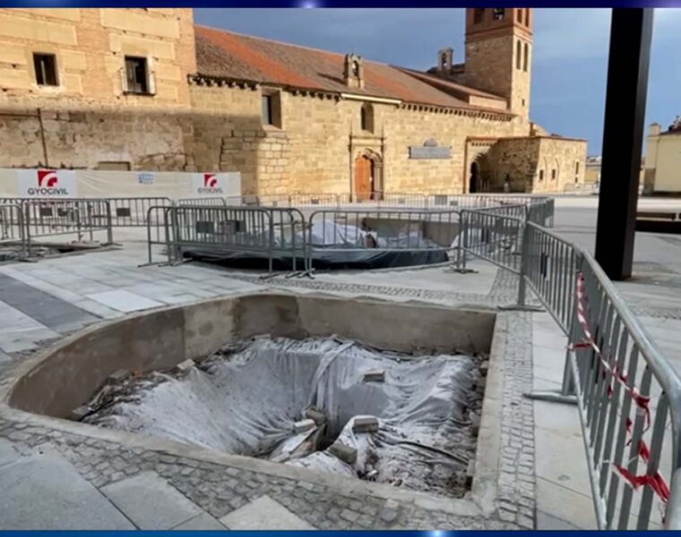PLAZA DE SANTA EULALIA CON YACIMIENTO ARQUEOLOGICO