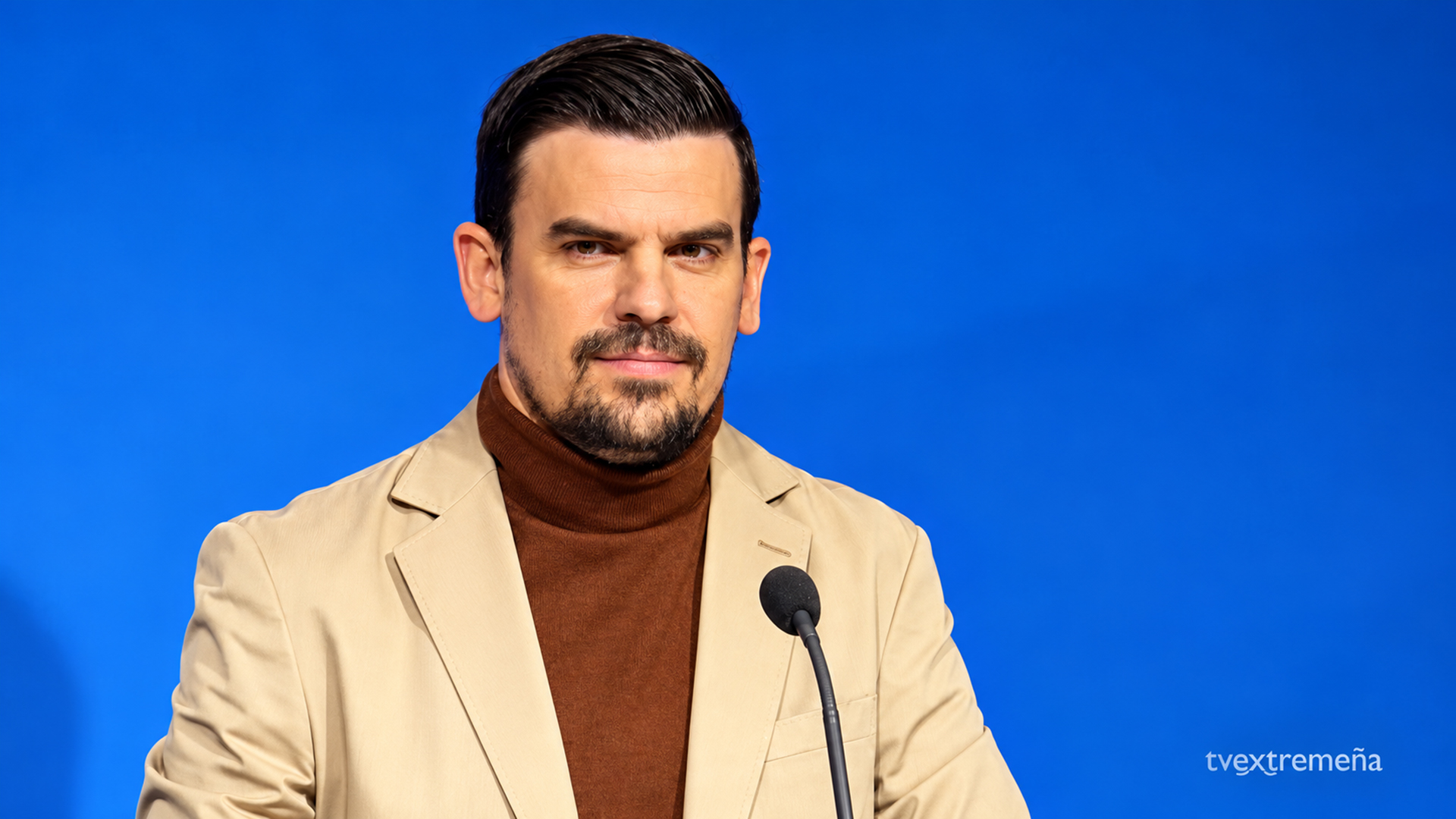SANTI AMARO FONDO AZUL
